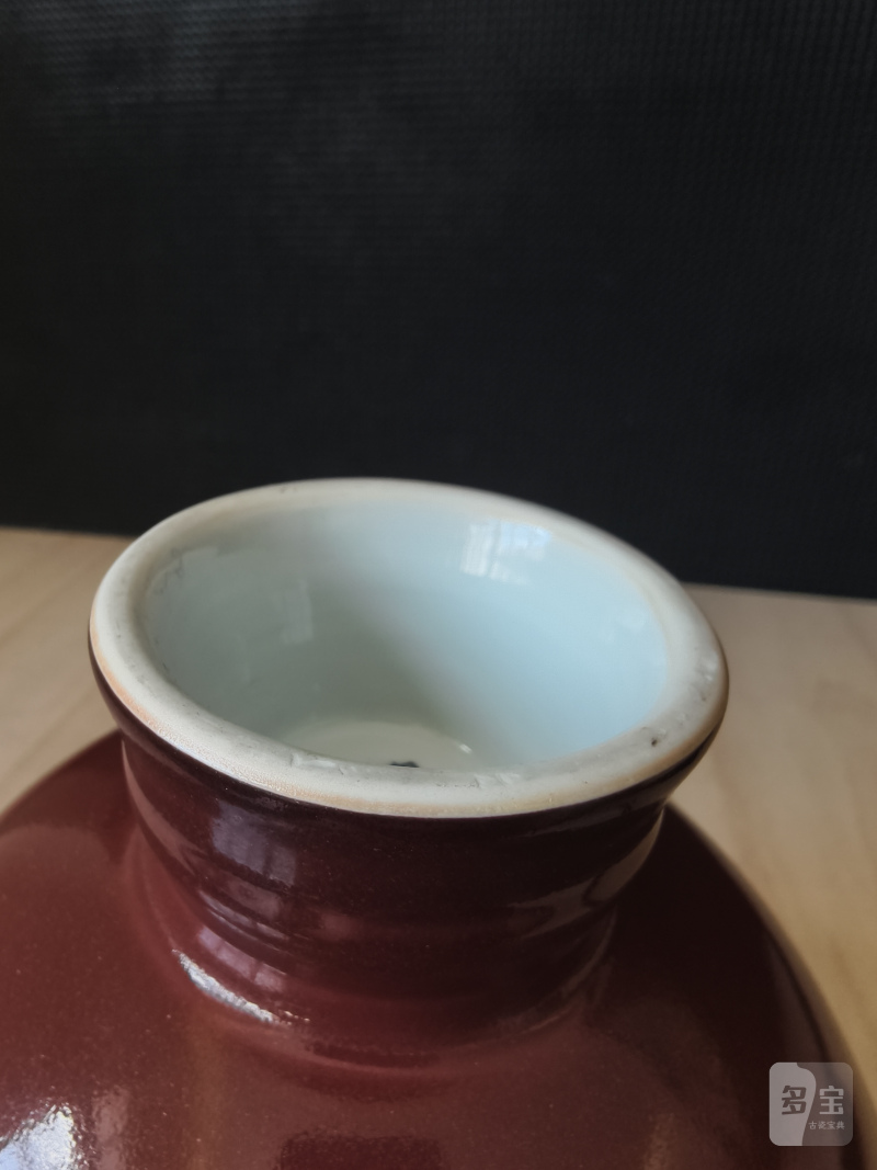 A copper red glazed porcelain 'Stemcup' - 图12